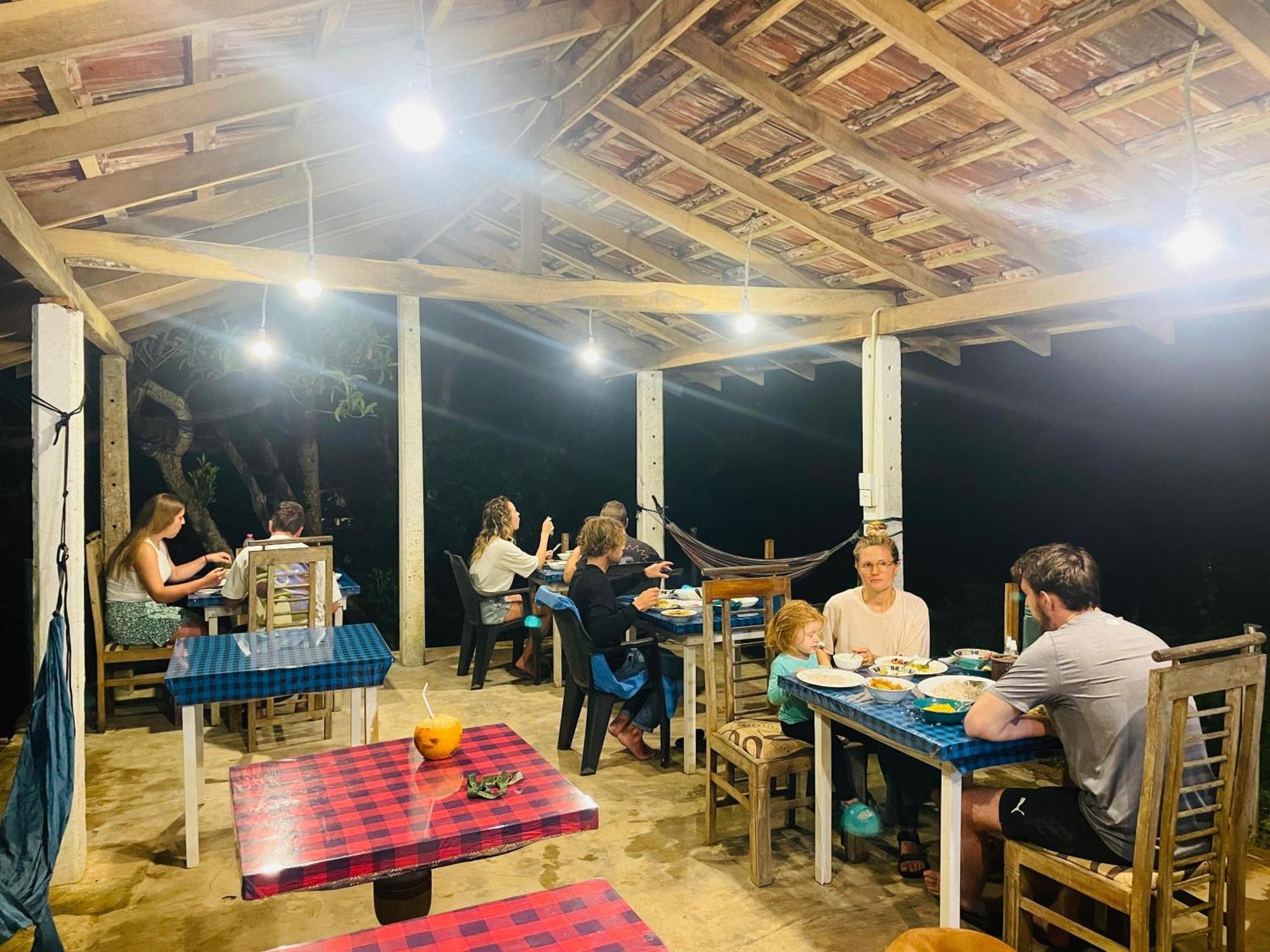 Sky Mountain Cafe With Seaview Bed & Breakfast Weligama Exterior photo